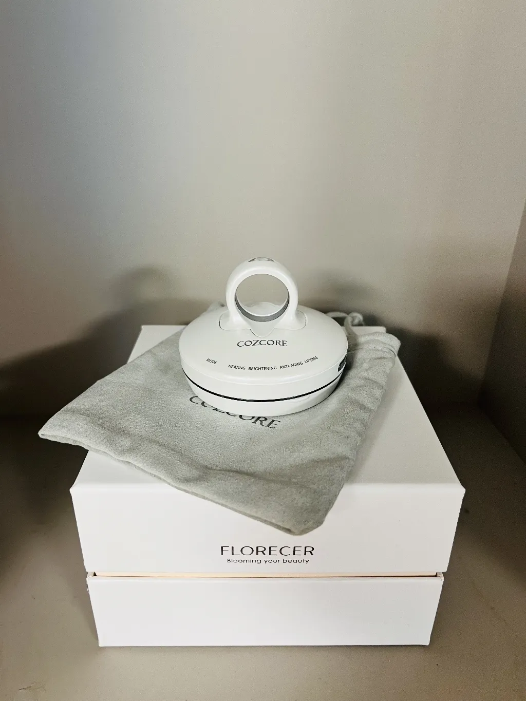 Массажер Cozcore Florecer